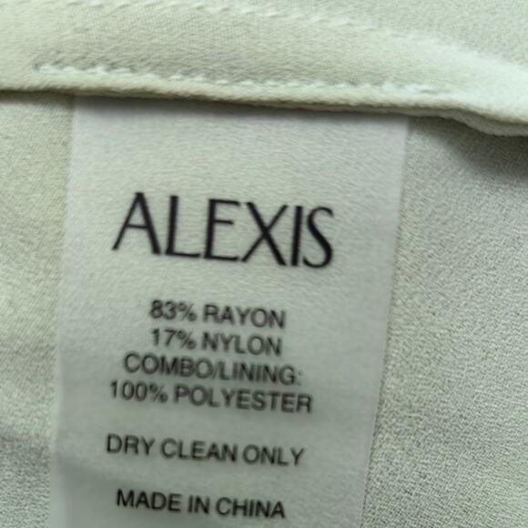 Alexis Sunniva Sage - Picture 9 of 9